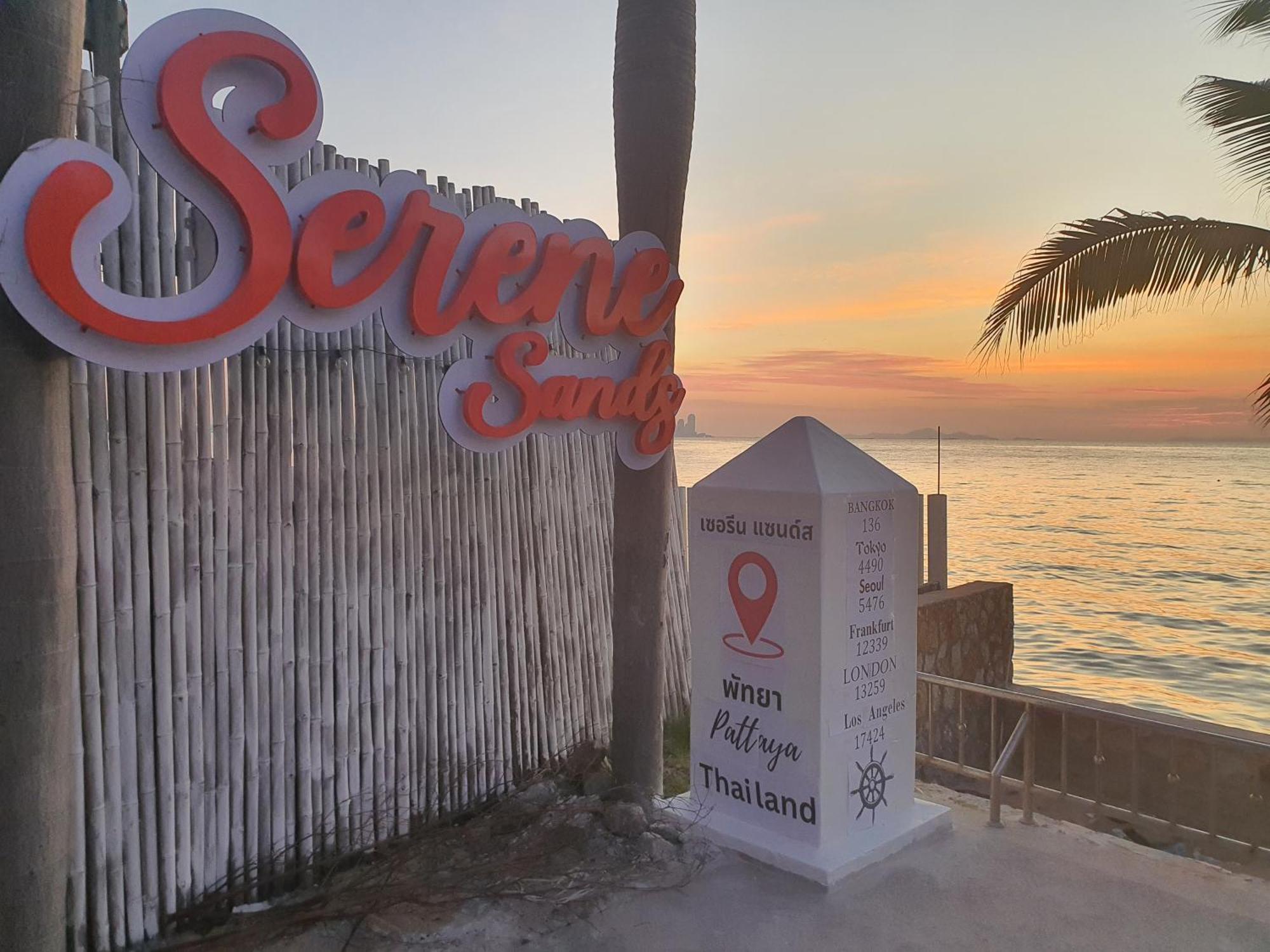 Serene Sands Hotel Bang Lamung Exterior foto